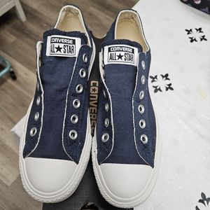 NWT Converse, no lace chucks NAVY